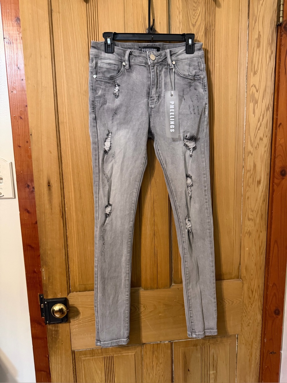 Pheelings Light Wash Distressed Skinny Jeans Size 30 NEW 31” Inseam Designer